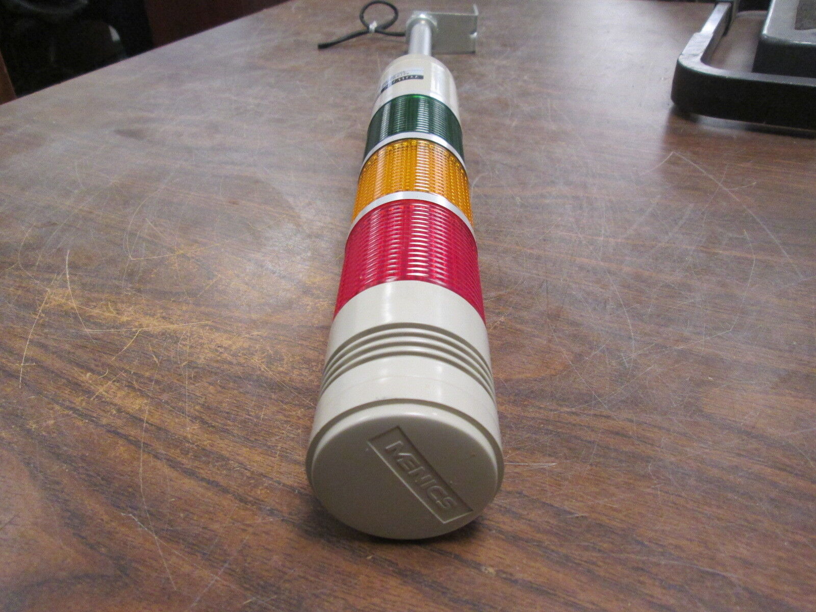 Menics Tower Light MT5B3ALM-RYG Red-Amber-Green 24V Used
