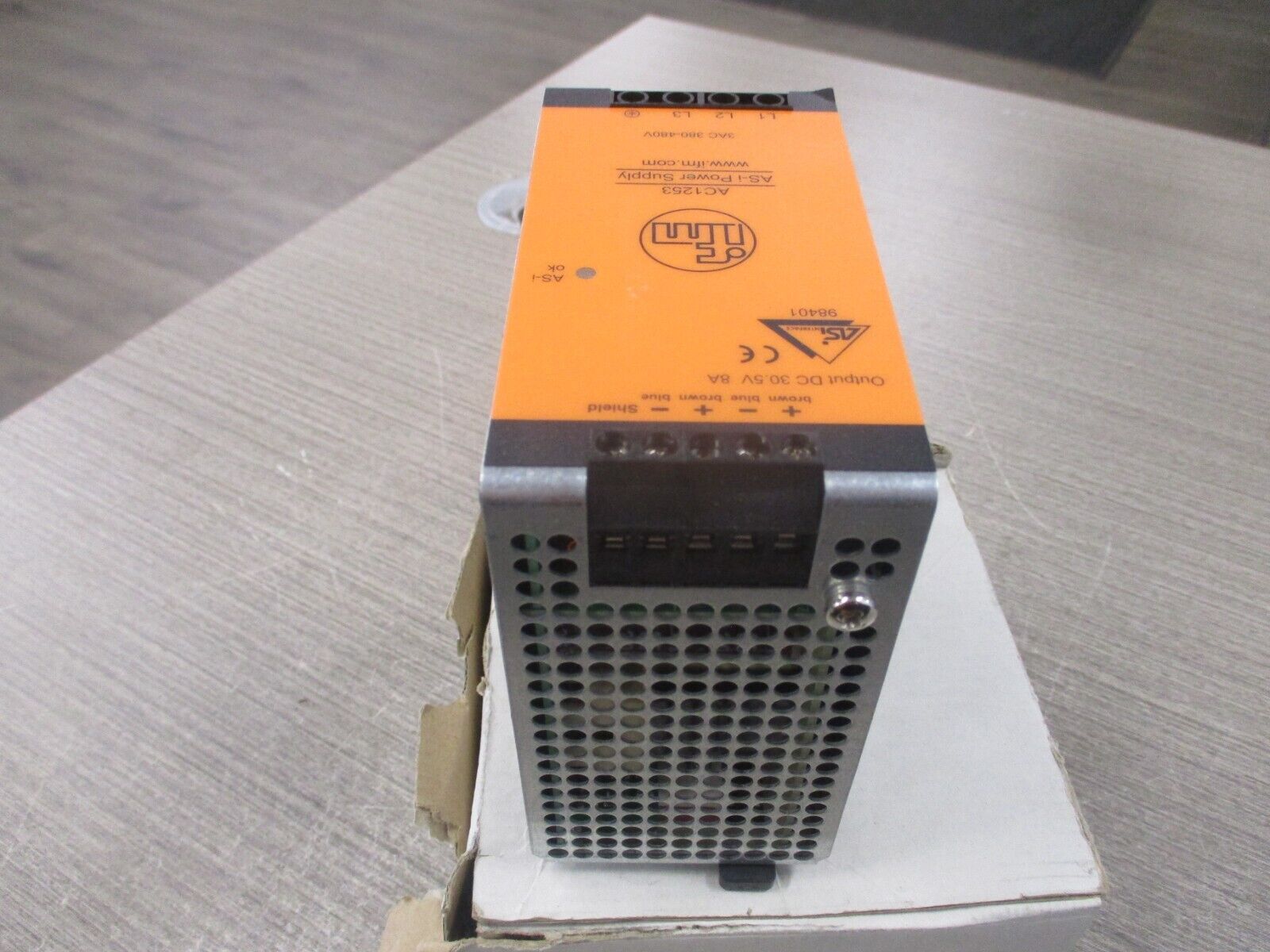 IFM AS-i Power Supply AC1253 Output: 30.5V 8A 244W New Surplus