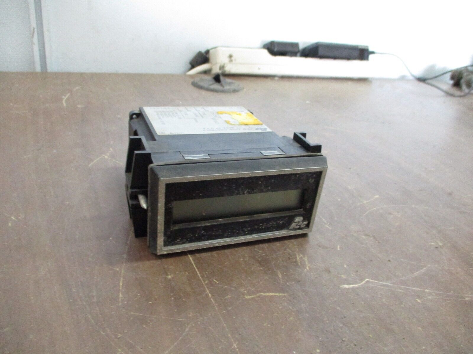 Red Lion Controls Apollo Loop Powered Process Indicator APLLP500 Used