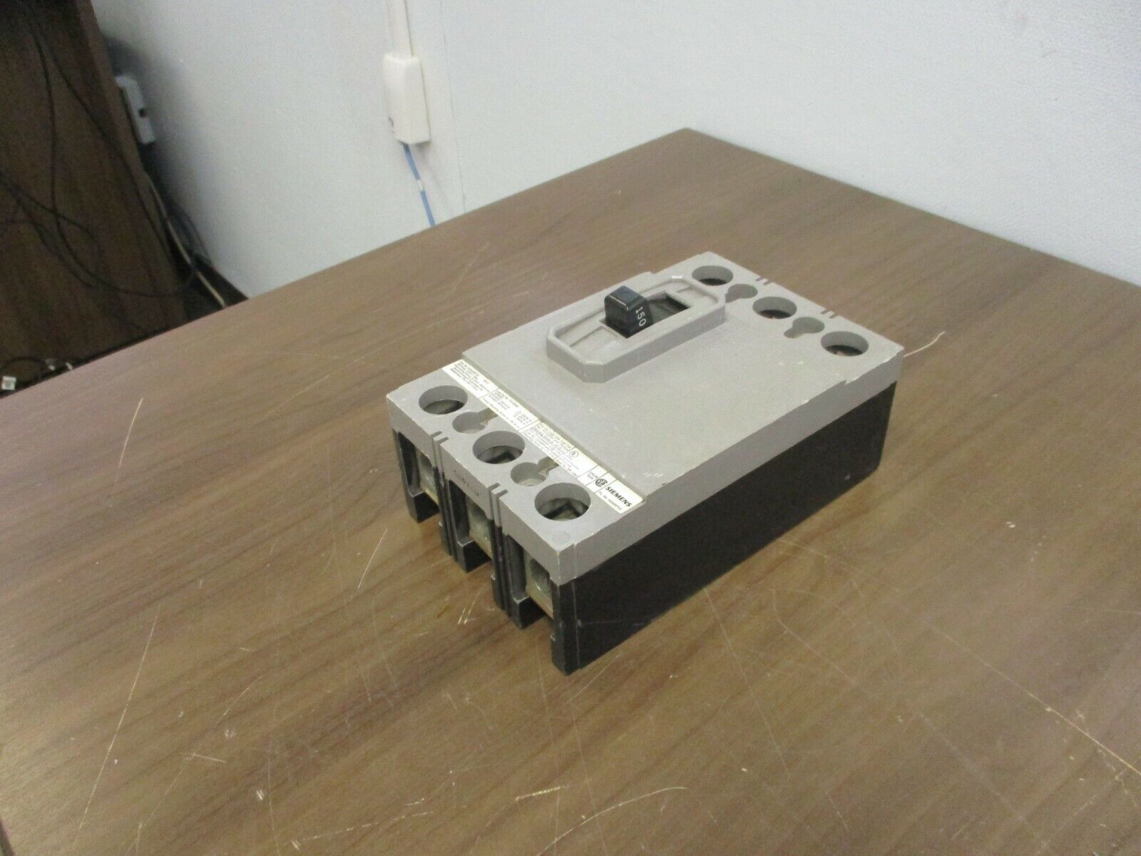 Siemens Circuit Breaker QJH23B150 150A 240V 3P Used