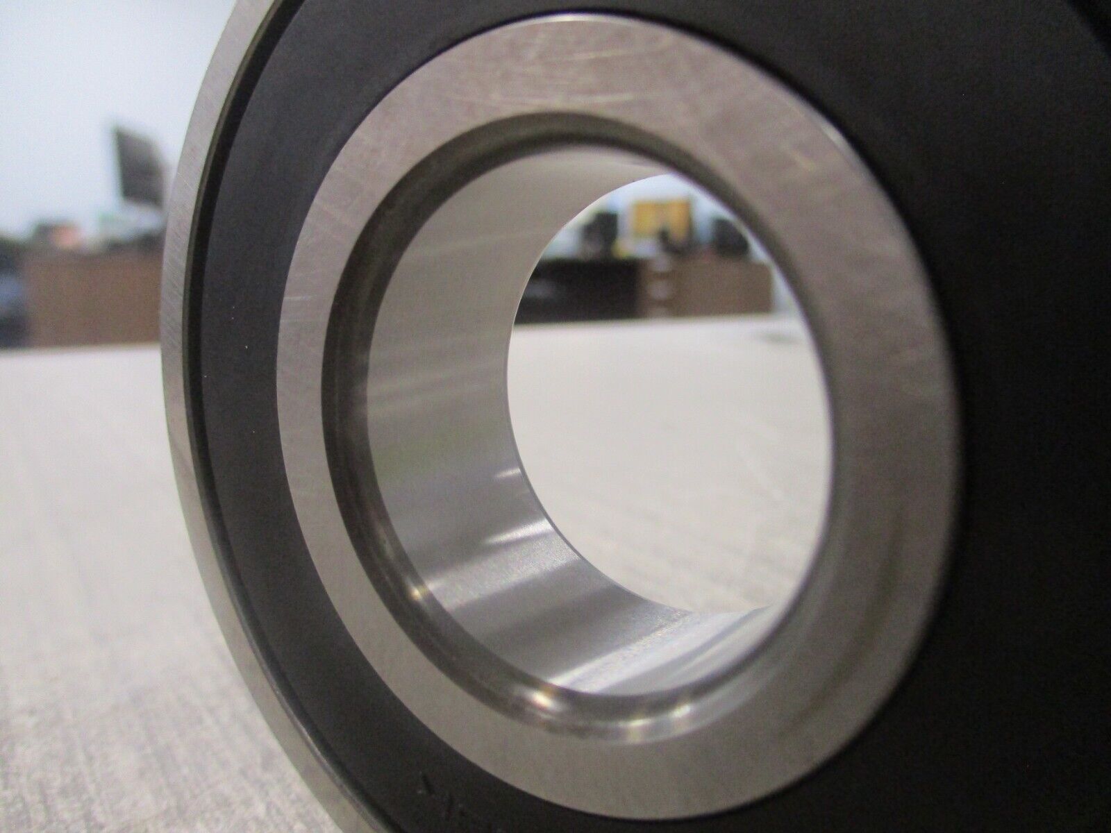 NSK Bearing 6306VVC3 New Surplus