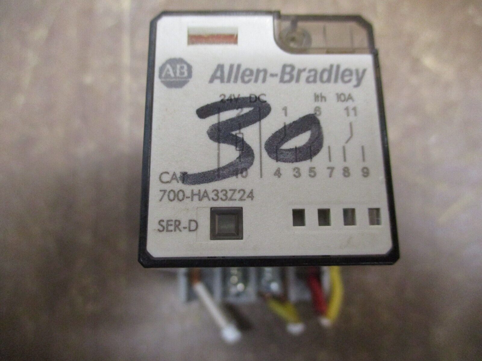 Allen-Bradley Relay 700-HA33Z24 24VDC Coil w/ Base Used
