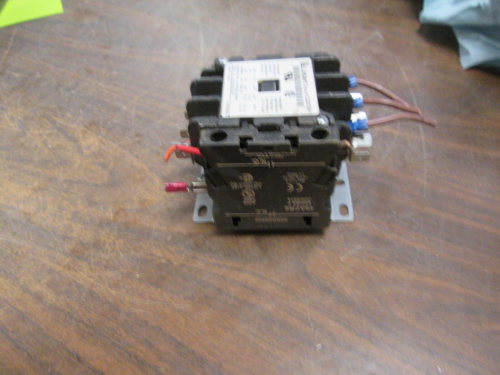 Liebert Contactor 123273P1 24V Coil 25A 600V w/ Aux Contact Used