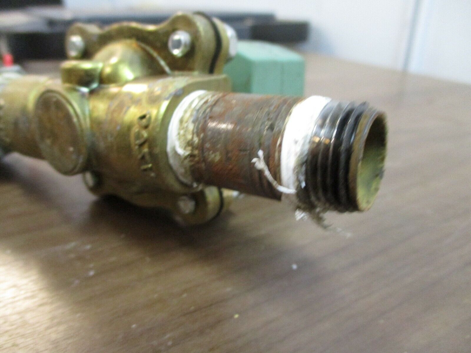 Asco Red-Hat II Solenoid Valve 8210G094 150PSI 10.5W 1/2" Pipe Used