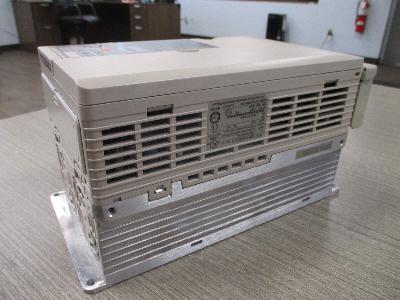 Yaskawa V1000 AC Drive CIMR-VU4A0023FAA Rev. D 10HP 380-480V New Surplus