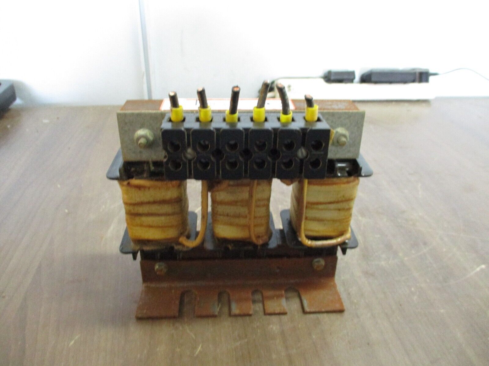 TCI KDR Drive Reactor KDRD25L 30.8A 3Ph 50/60Hz 600V Used