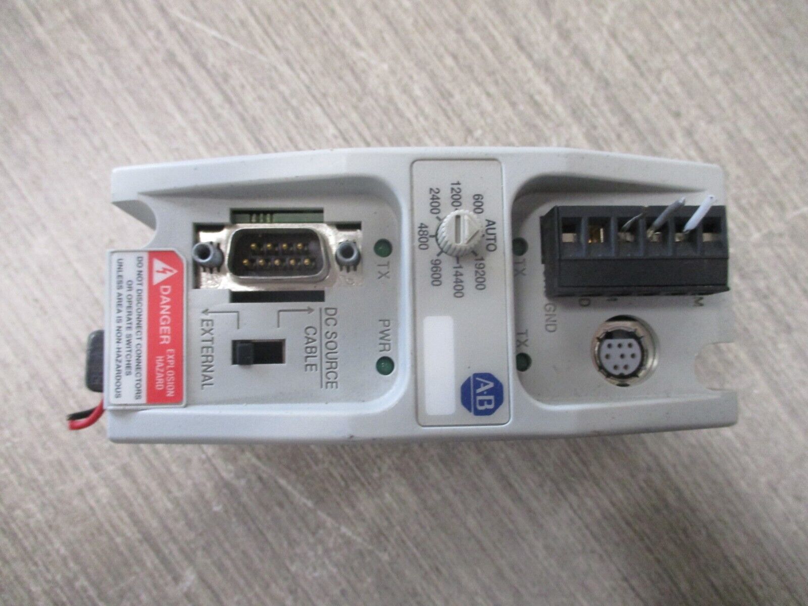 Allen-Bradley Advanced Interface Converter 1761-NET-AIC Ser. A Used