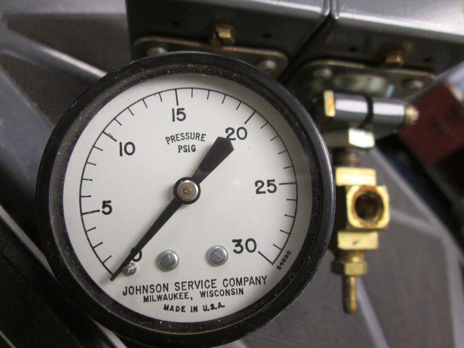 Johnson Service Co.  Duplex Pressure Electric Switch  P-7222