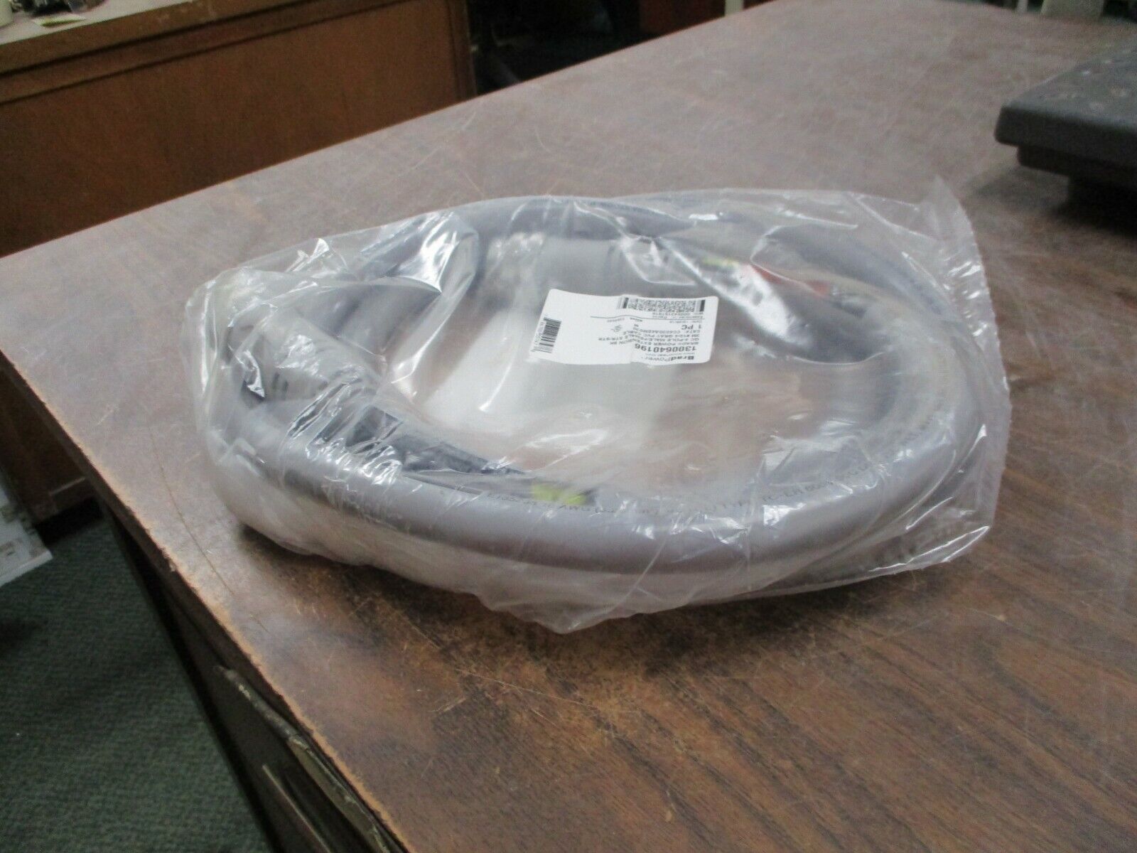Brad Power Extension SK Double-Ended Cord Set 1300640176 CAT #: CC4030A48M030