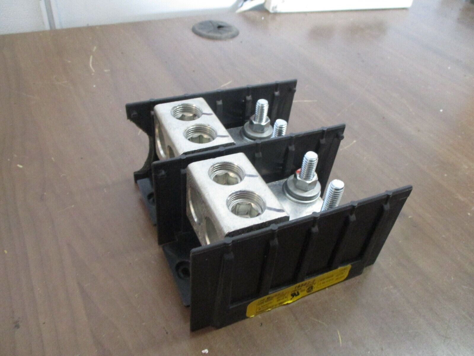 Bussmann Power Distribution Block 16582-2 Line(2) 500MCM Load(2) 3/8" Stud 2P