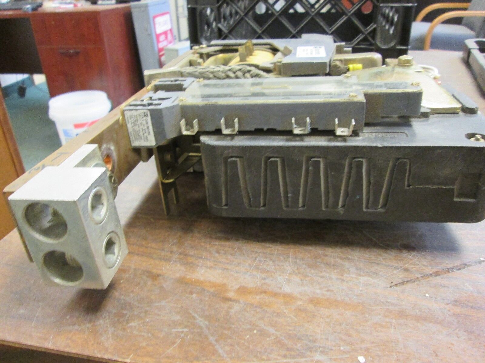 Cutler-Hammer Type DPM Contactor 2120A07G14 1250A 1000VDC Used