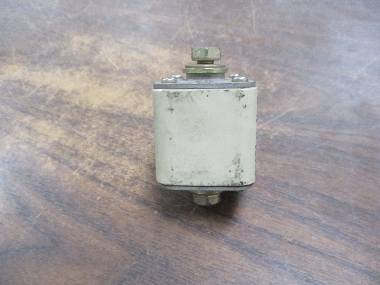 Bussmann Semitron Fuse SYC-4M200 200A 600V *No Aux. Contact* Used