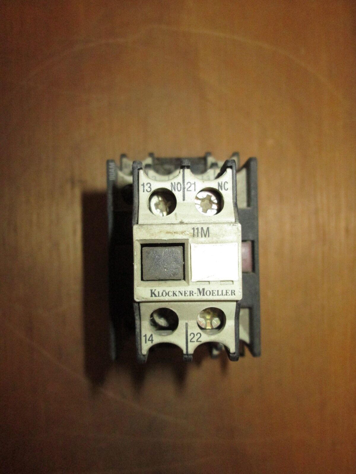 Klockner-Moeller  Contactor  DIL 00A M  120V coil  20A  Used