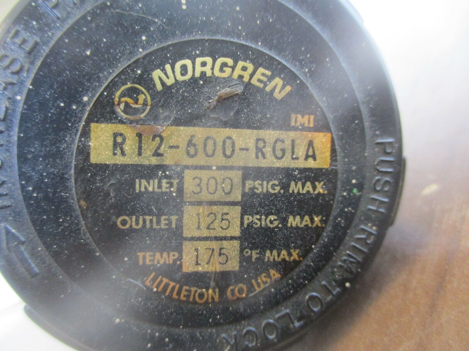 Norgren Regulator R12-600-RGLA Inlet: 300PSIG Outlet: 125PSIG 175°F Used
