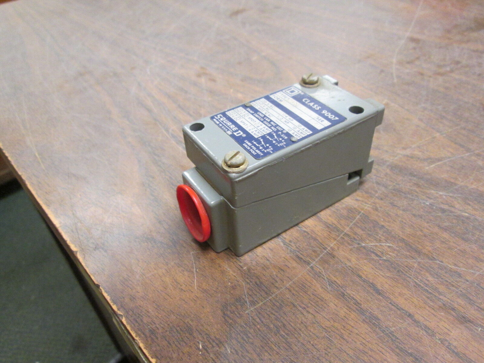 Square D Limit Switch 9007 B62L 10A 120-600VAC Used