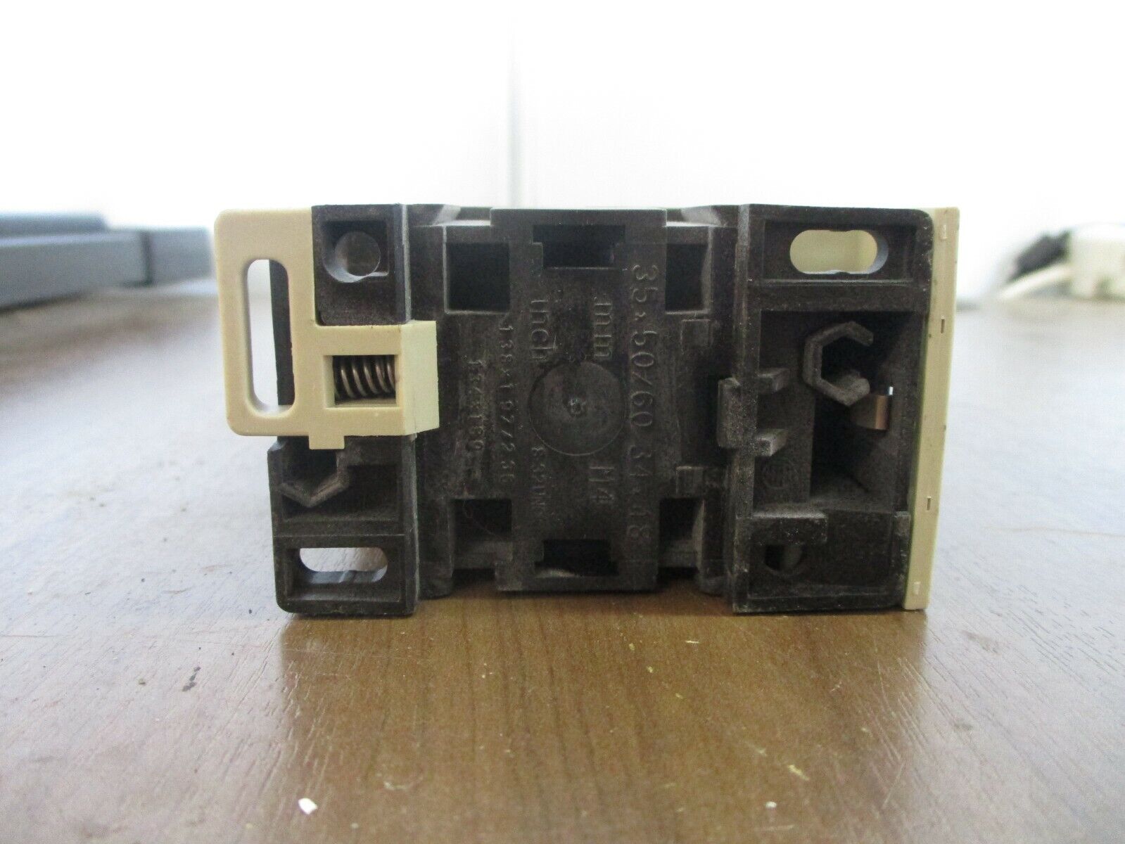 Telemecanique Time Delay Relay LA3 DR4 Off Delay: 10-180s 120V Coil 10A 600V