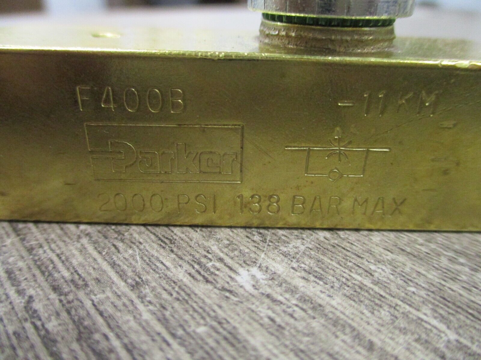 Parker Hydraulic Flow Control Valve F400B 200PSI New Surplus