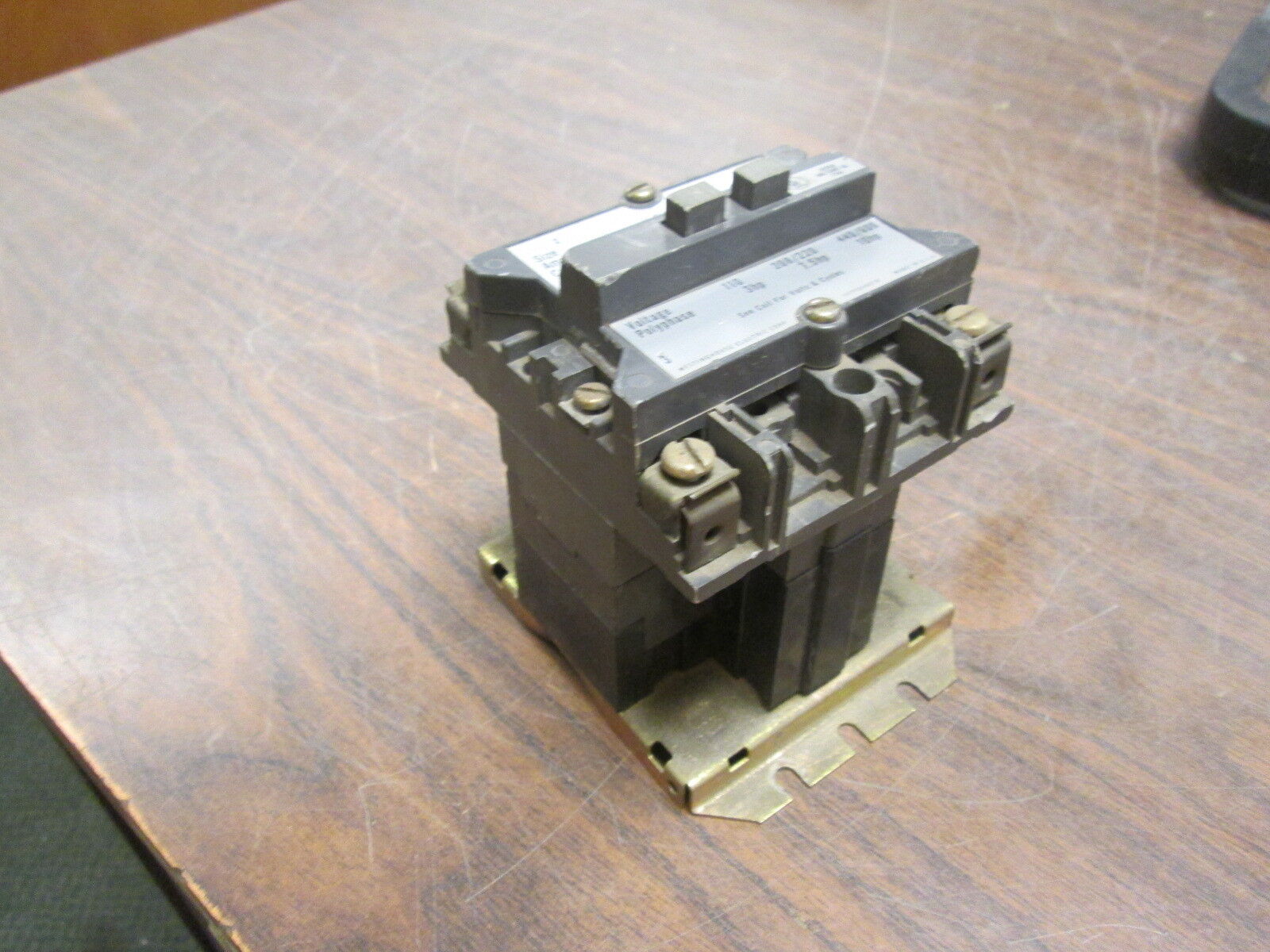 Westinghouse Size 1 Contactor A200M1CACDM 120V Coil 27A Used