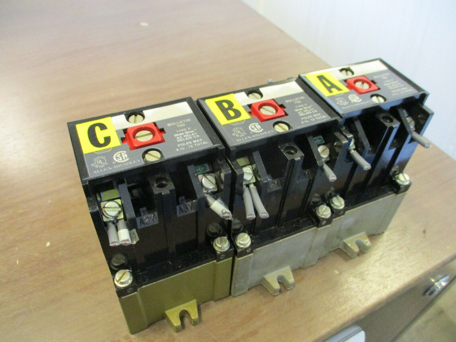 Allen-Bradley Relay 700-N200A1 Ser. A 115-120V Coil *Lot of 3* Used