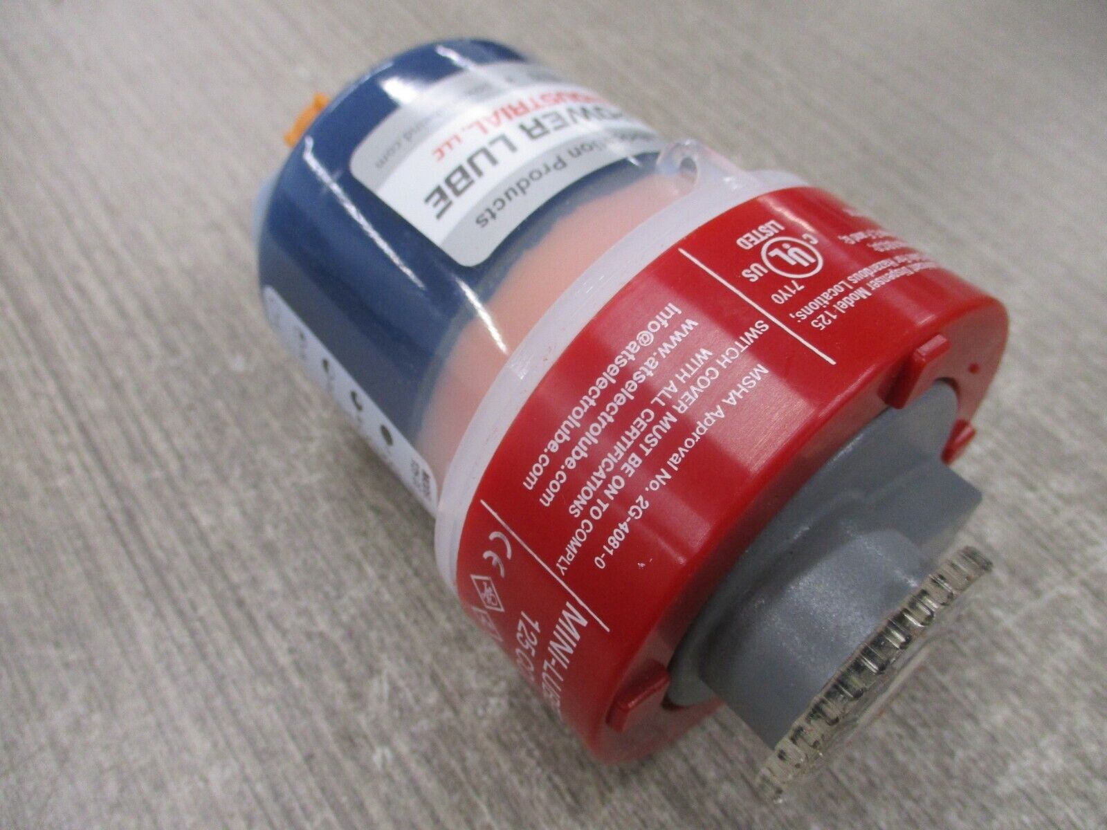 AT S Electro-Lube Mini-Luber 125cc Mobilgrease XHP 222 New Surplus