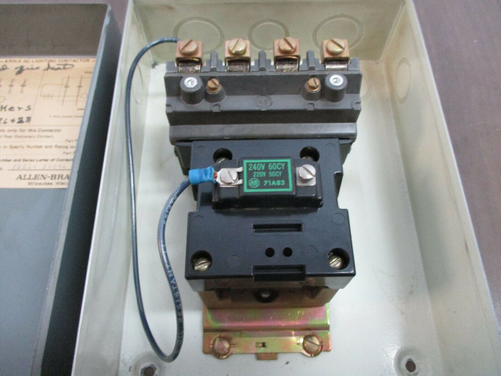 Allen-Bradley Enclosed AC Lighting Contactor 702L-BOD94 Ser. K 240V Coil 30A