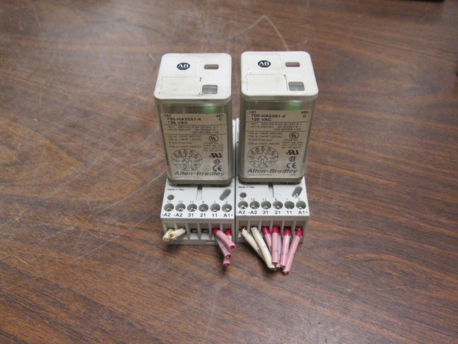 Allen-Bradley Relay 700-HA33A1-4 120VAC 10A *Lot of 2* Used