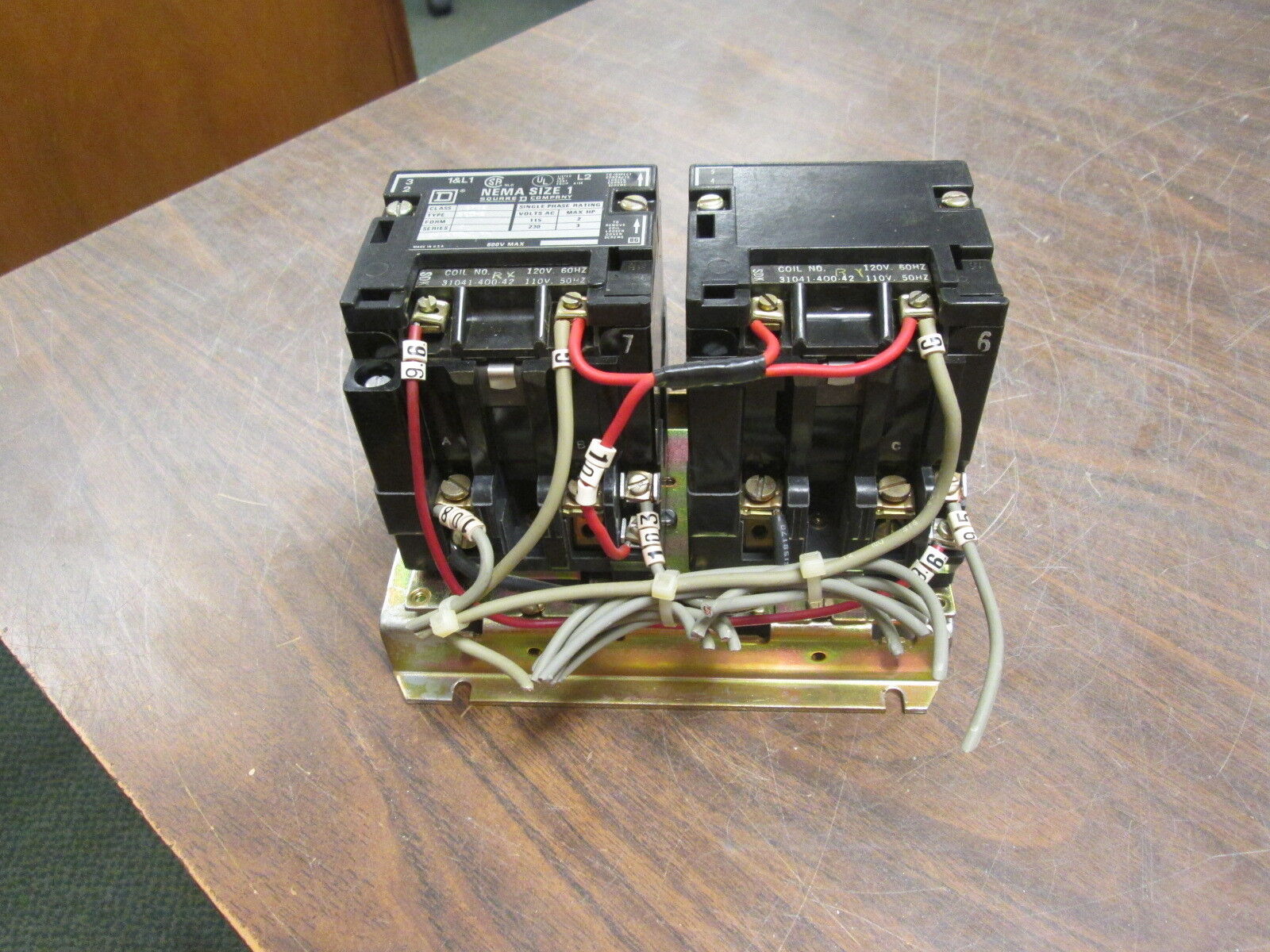 Square D Size 1 Reversing Contactor 8702 SC0-2 8702 SC0-2 120V Coil Used