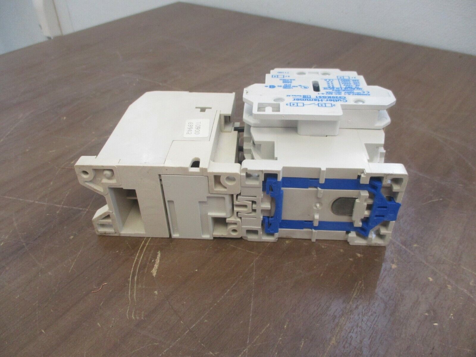 Cutler-Hammer Starter AE16ANS0/C306DN3 120V Coil w/ Aux Contact Block Used