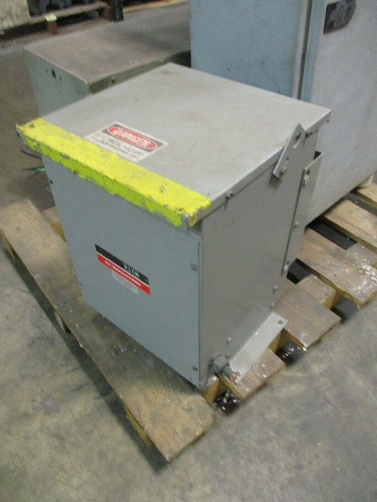Rex Manufacturing Type ANN Transformer BC9HS2 9.0kVA Pri: 480V Sec: 220Y/127V
