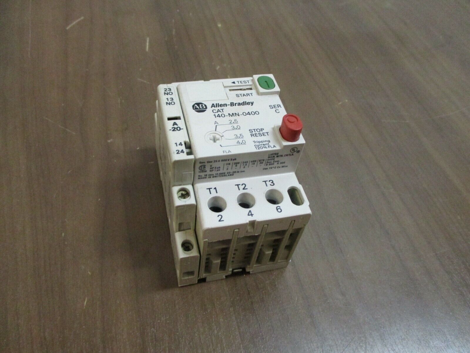 Allen-Bradley Manual Starter 140-MN-0400 Ser. C Trip: 2.5-4.0A w/ Aux Contact