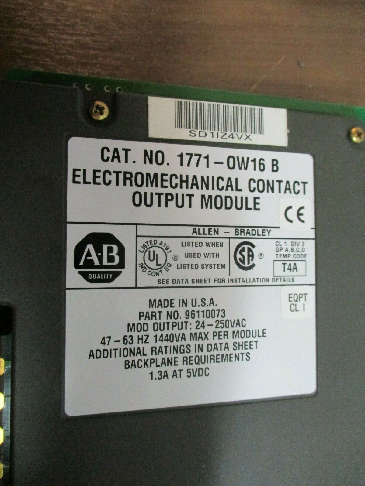 Allen-Bradley PLC Board 1771-OW16/B Electromechanical Contact Output Module Used