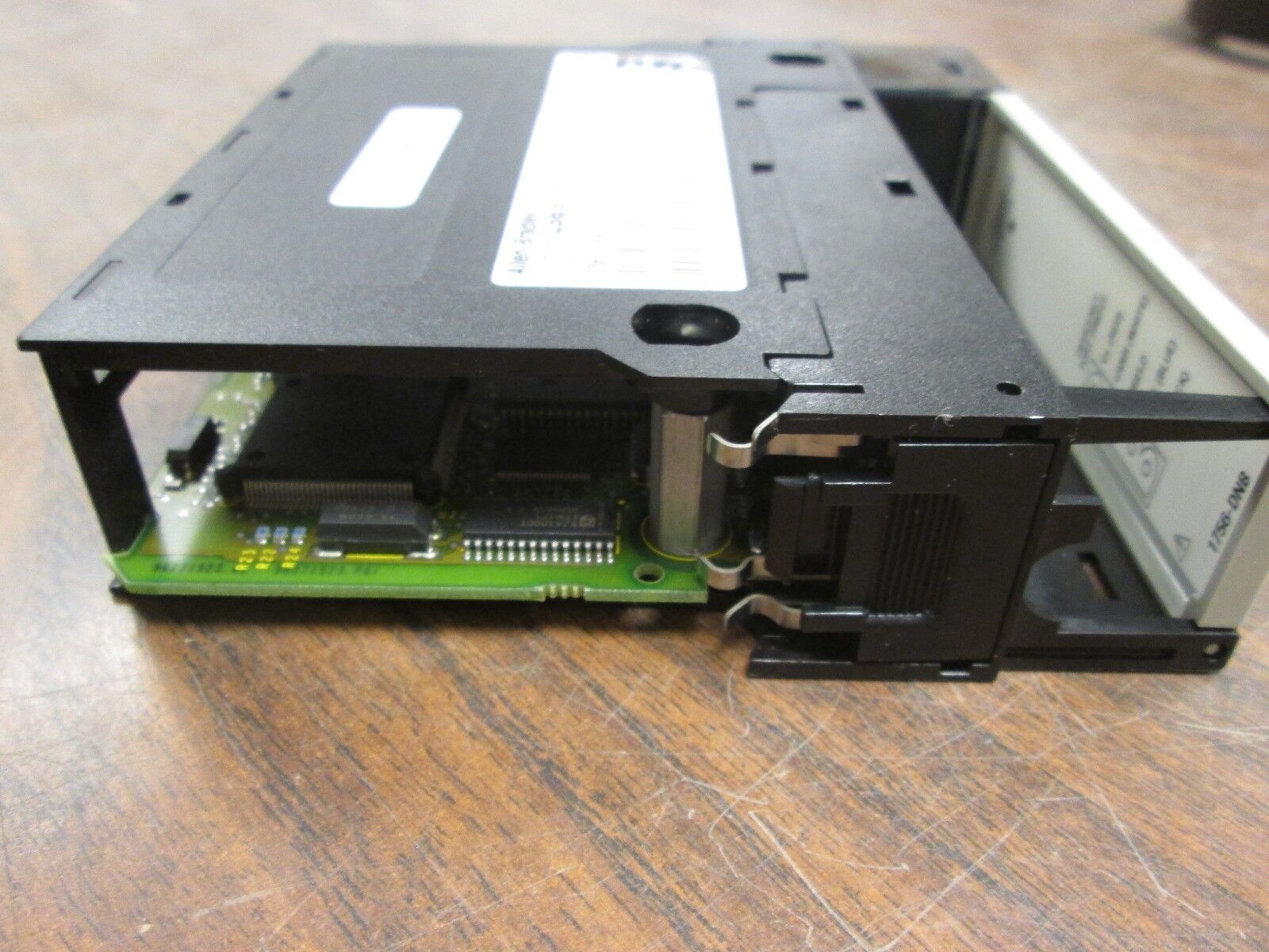 Allen-Bradley ControlLogix DeviceNet Comm Module 1756-DNB/A CAT Rev B01 Used