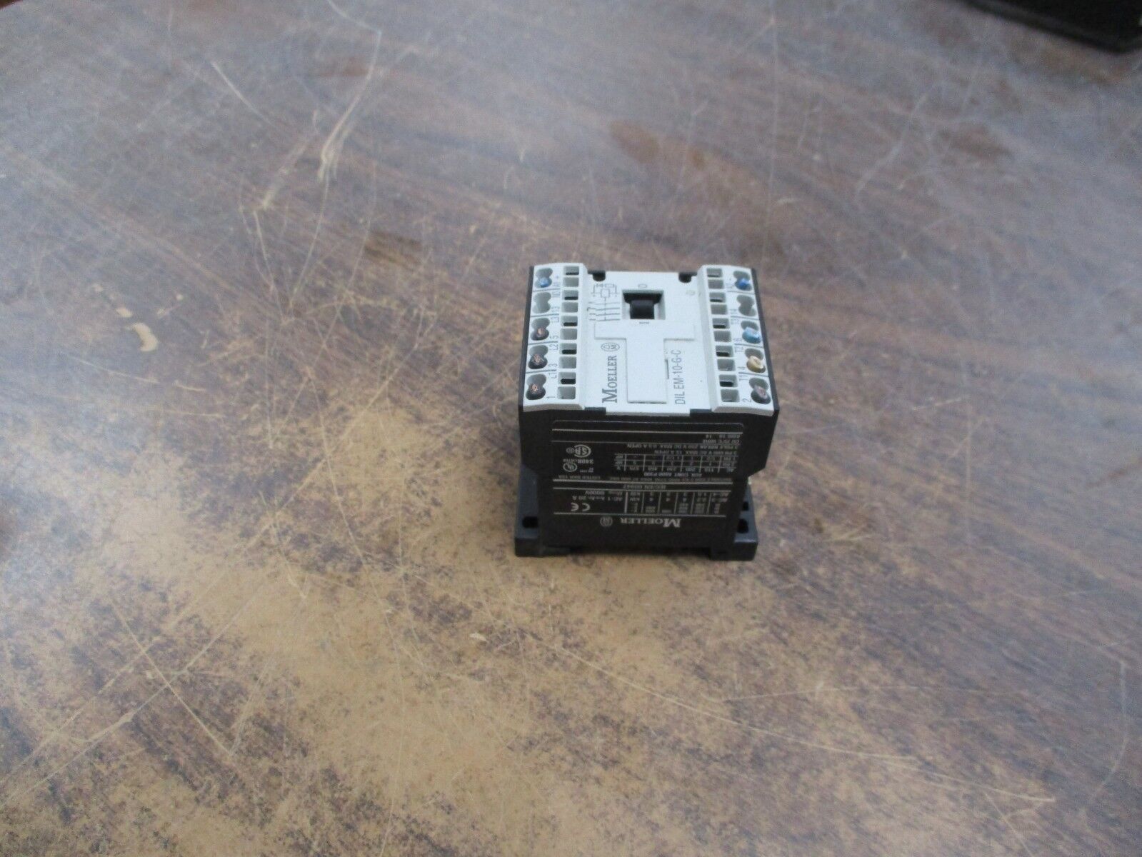 Allen-Bradley Contactor DIL EM-10-G-C 24VDC Coil 15A 600V Used