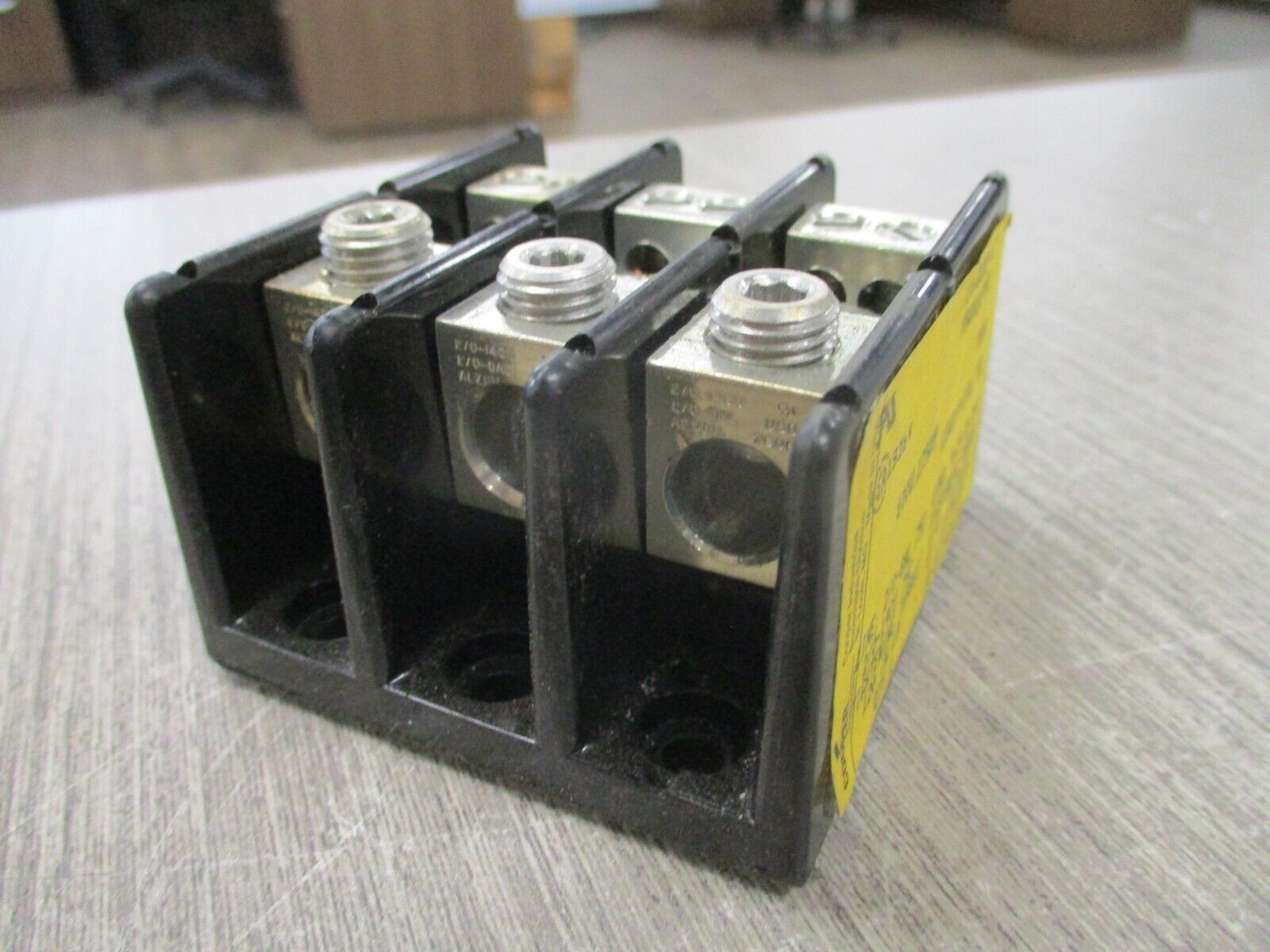 Cooper Bussmann Power Distribution Block 16220-3 175A 600V 3P Line: 2/0-14 Used