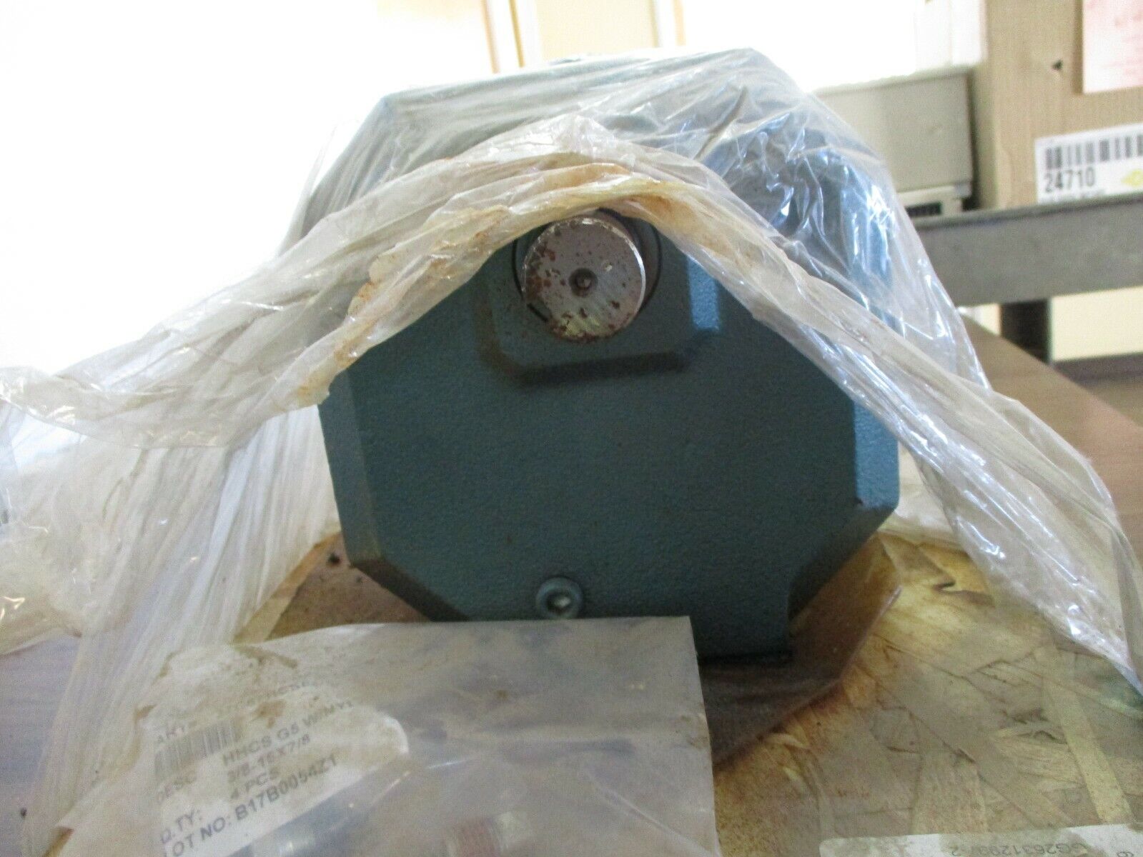 Speedtronics Gear Reducer SPLMQ-58-LBXMPP Ratio 58:1 New Surplus