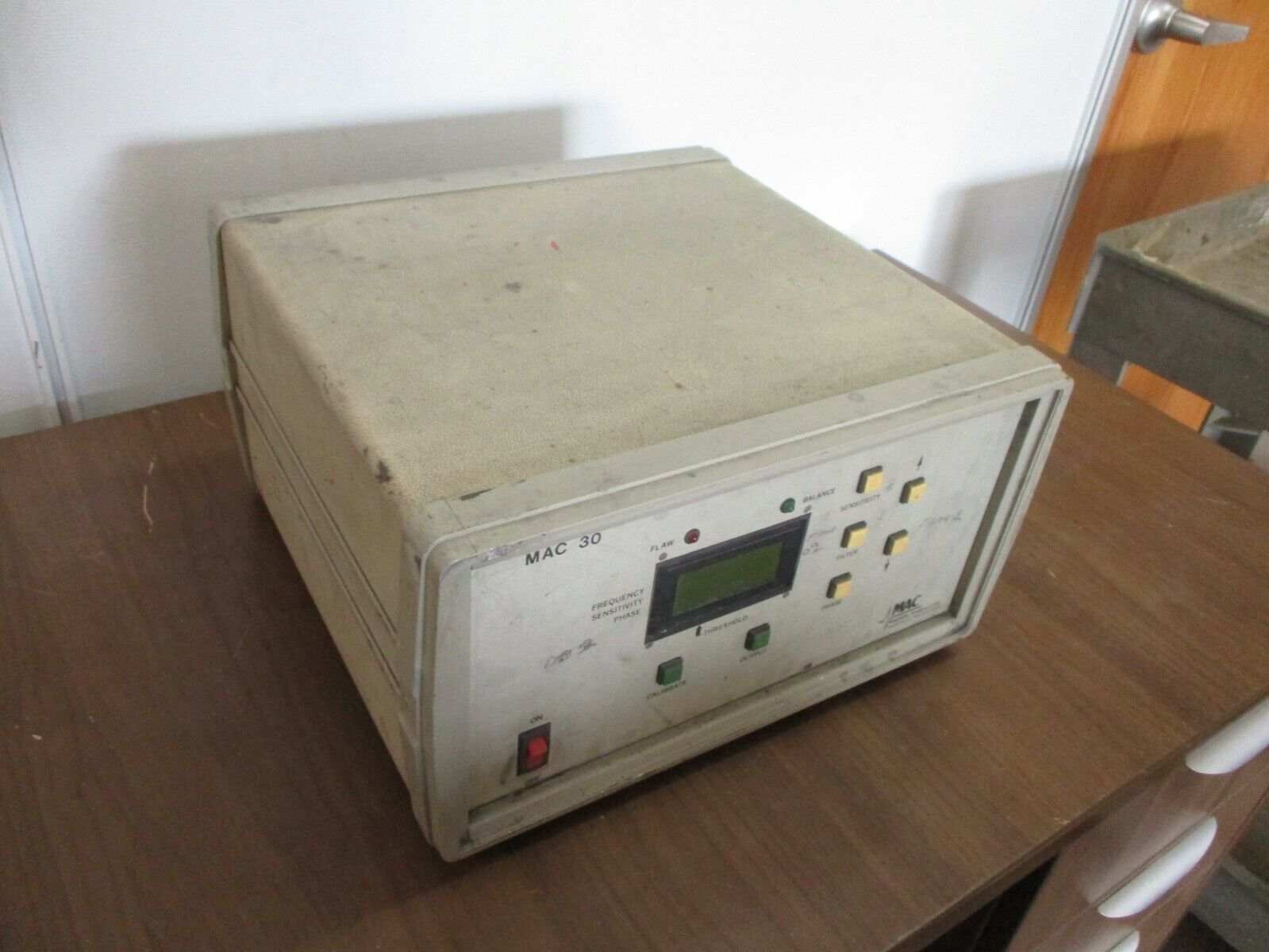 Magnetic Analysis Corp. Magnetic Analyzer MAC 30 Used