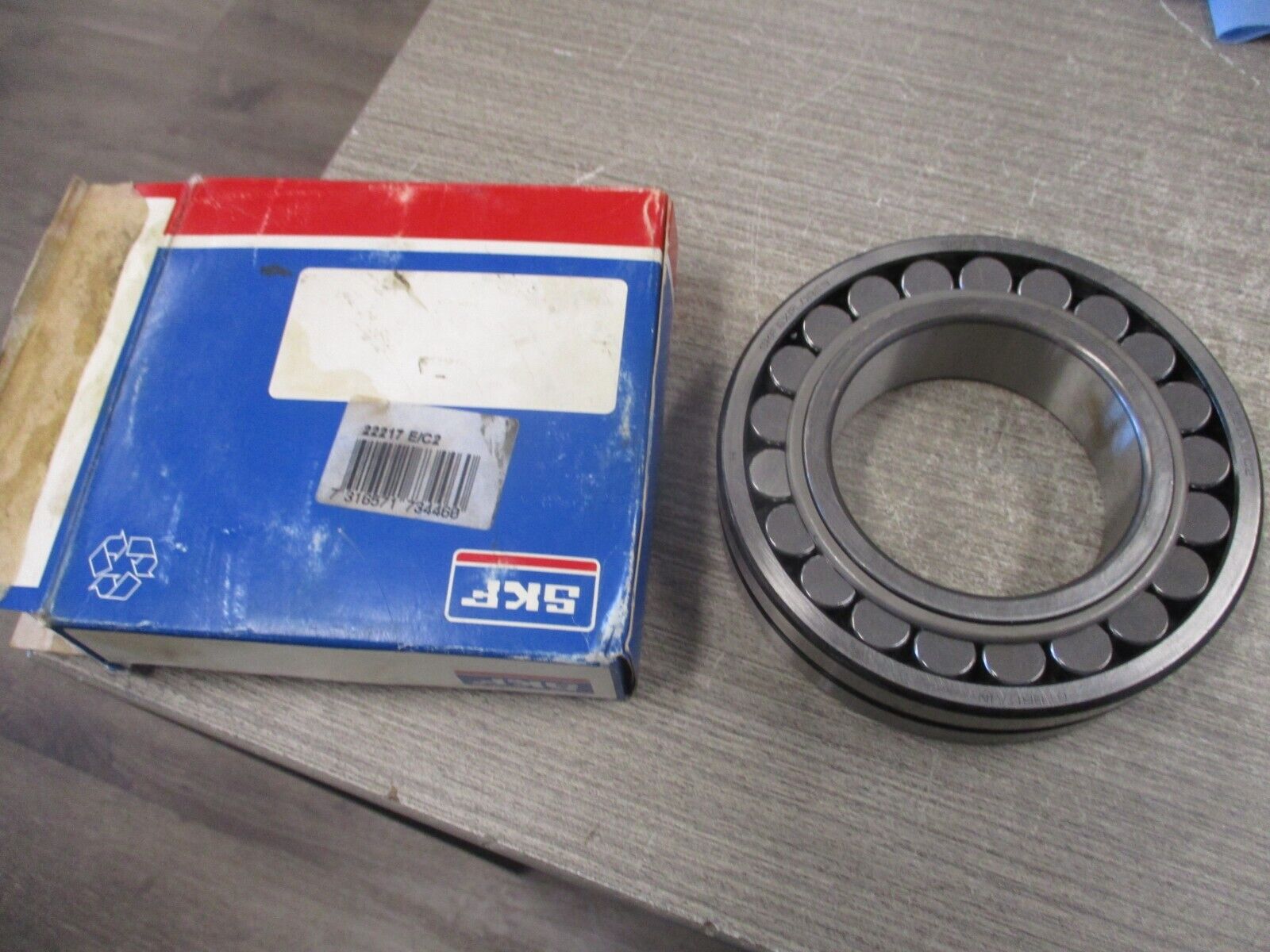 SKF Explorer Bearing 22217 E/C2 new surplus
