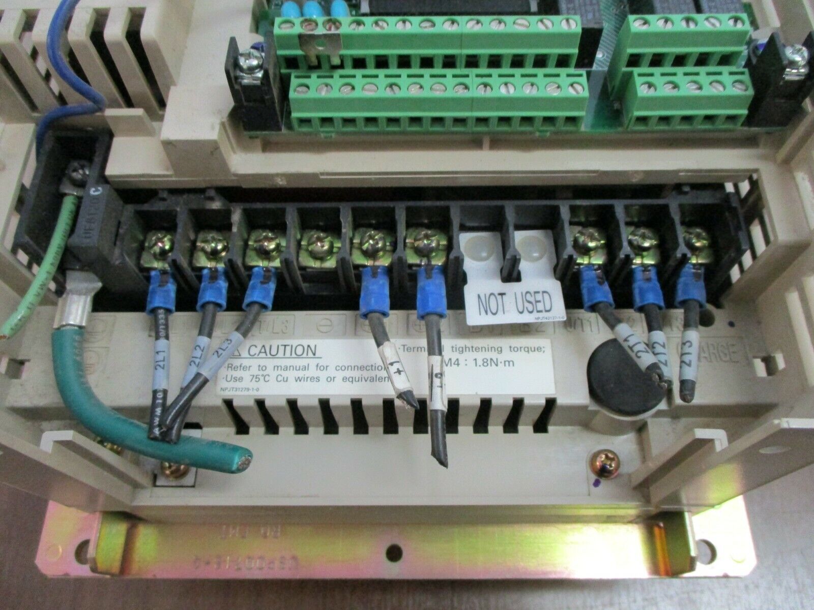 Yaskawa E7 AC Drive CIMR-E7U47P5 10HP 3Ph w/Keypad *No Cover* Used