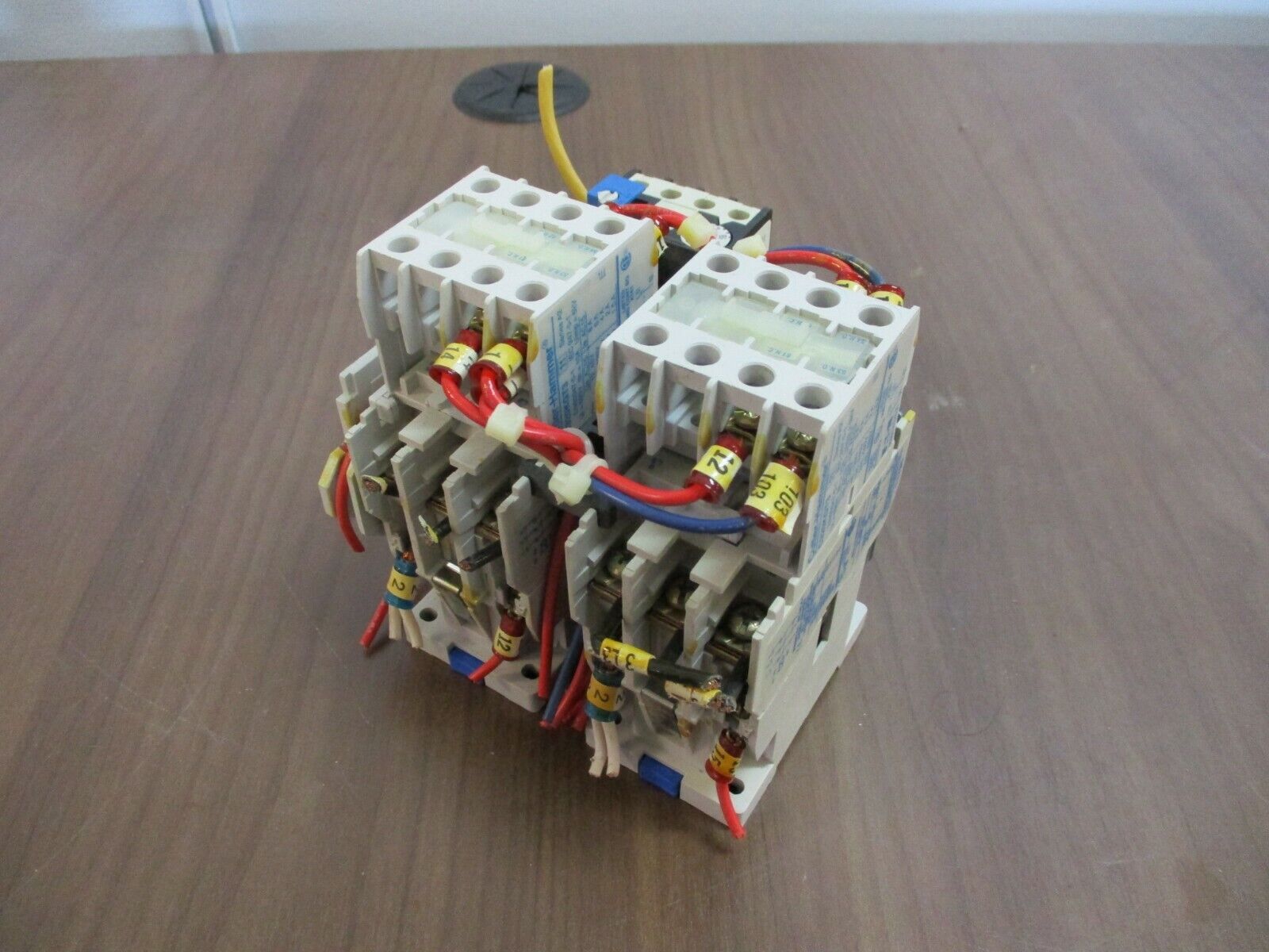 Cutler- Hammer Reversing Starter, CE15EN53/C316FNA3, 120v coil, 25A, 600v