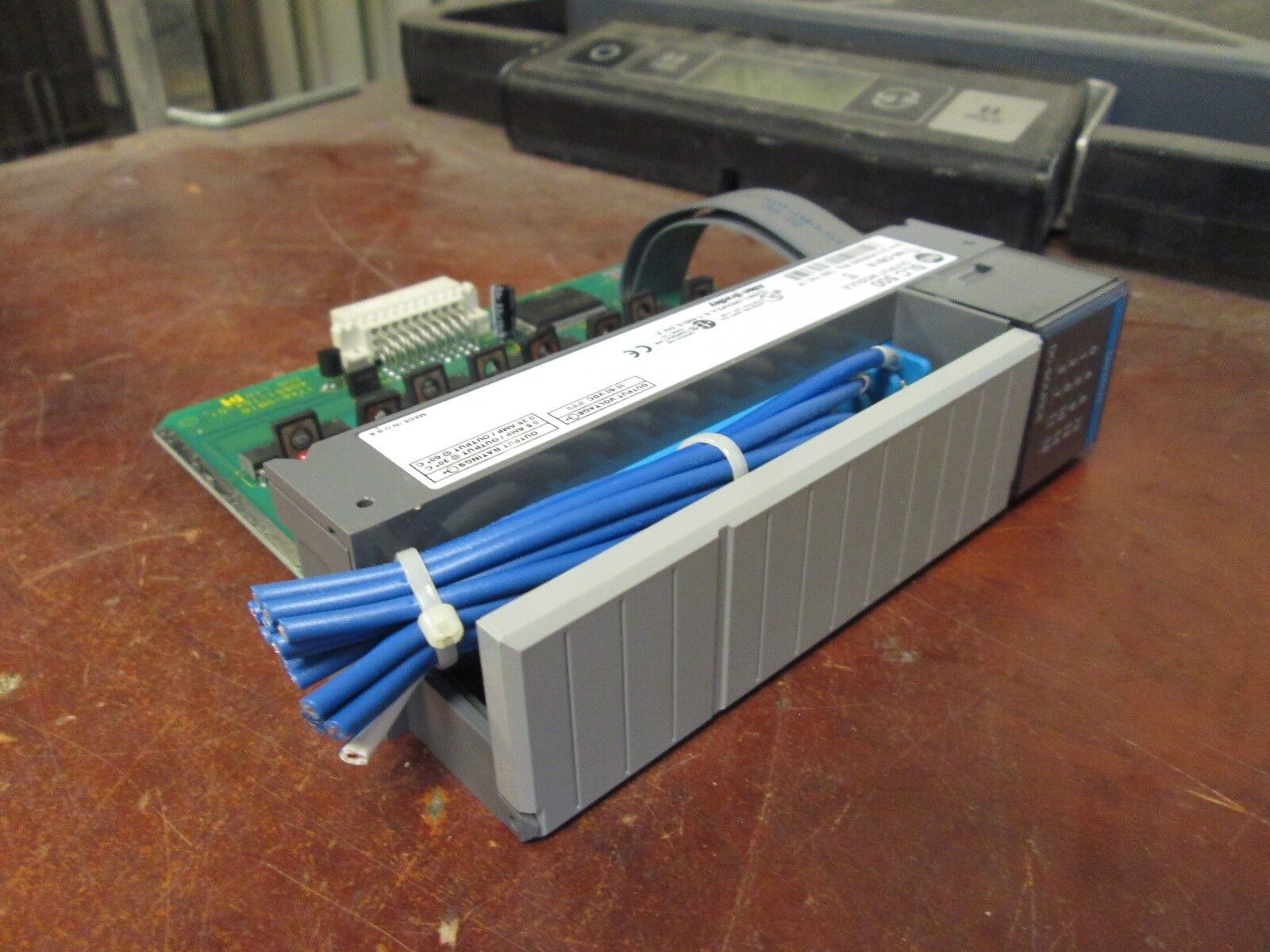 Allen-Bradley SLC 500 DC Output Module 1746-OB16 Series D 10-50 VDC Used
