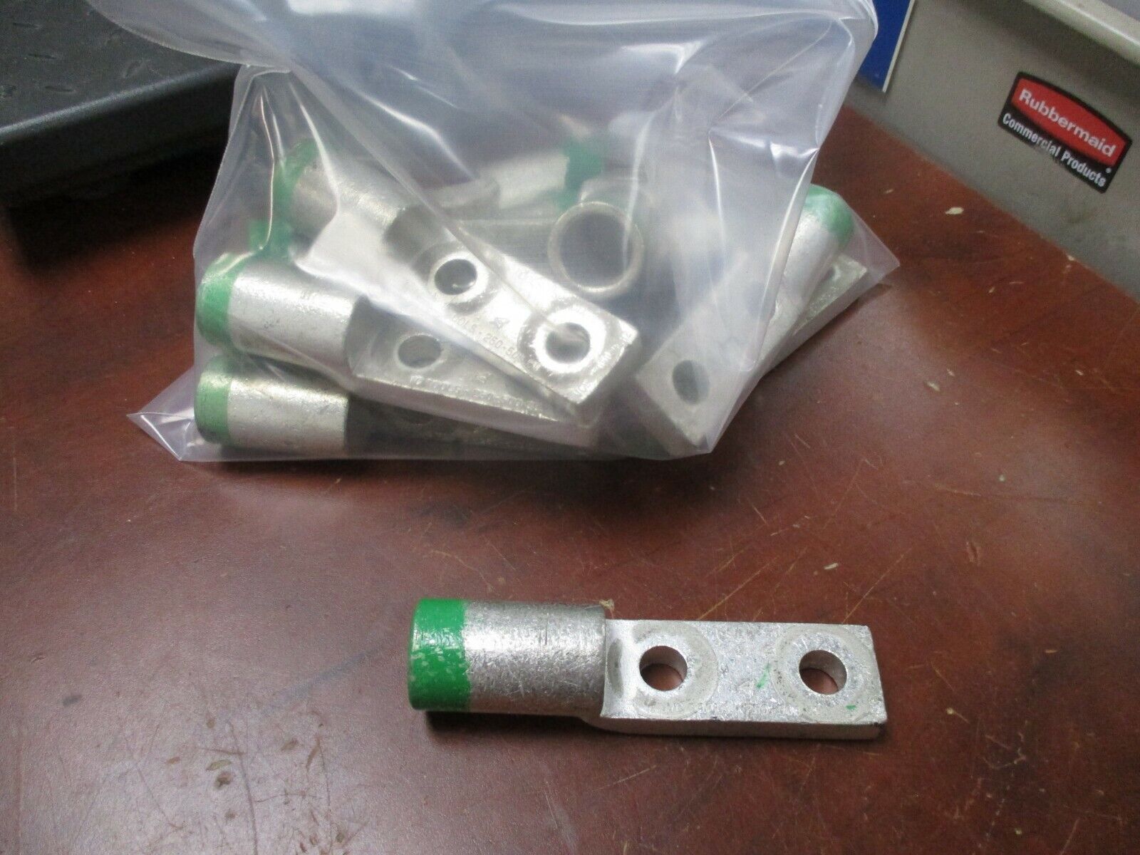 Schneider Electric Crimp Lug VCELC-050-12 H2 250-500MCM *Lot of 12* New Surplus
