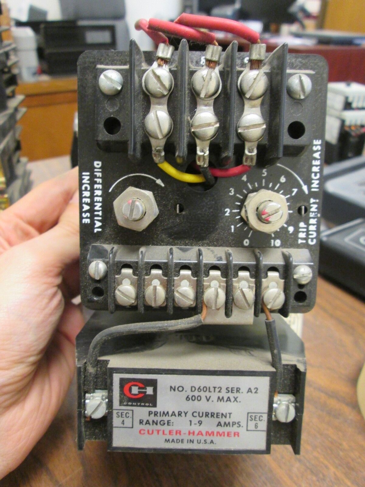 Cutler-Hammer  Current Relay  D60LT2  1-9A  600V Used