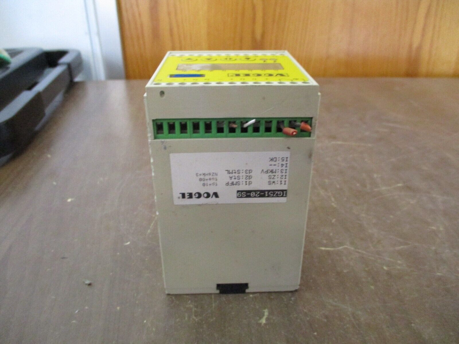 Vogel Universal Controller IGZ51-20-S9 *Scratched Screen* Used
