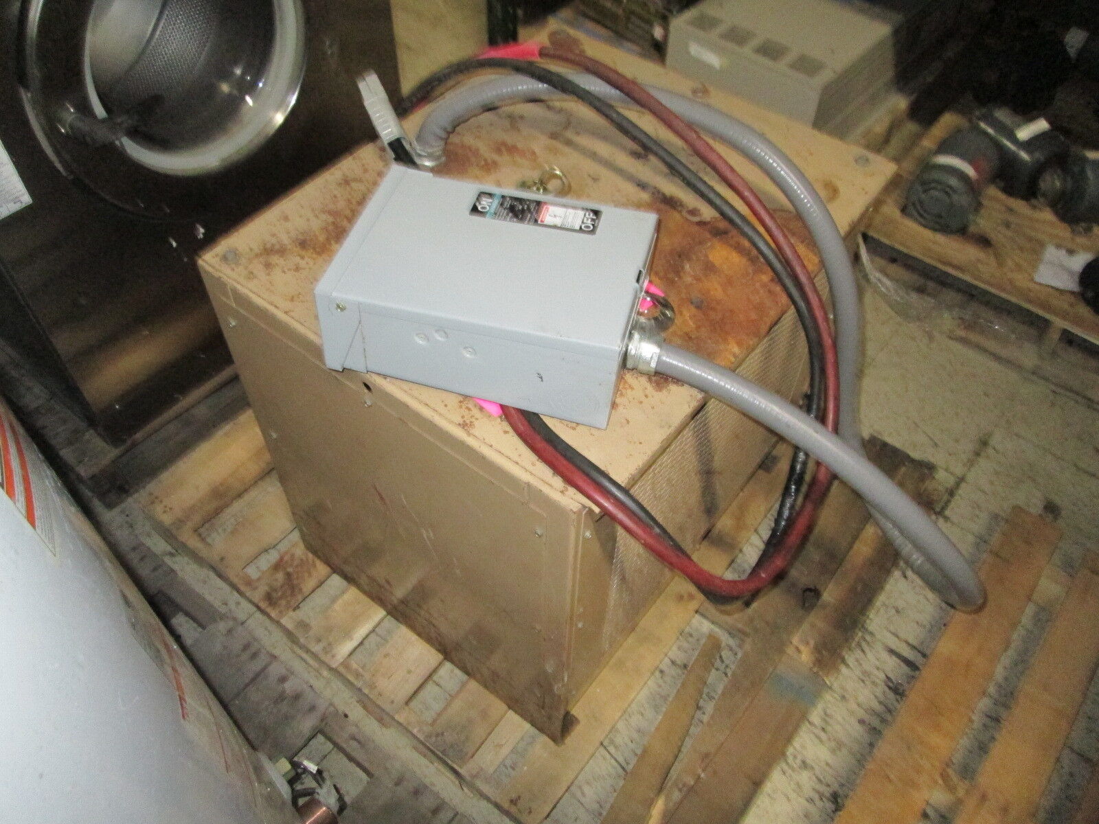 Hertner Auto 5000 Battery Charger 3TD18-775 Used