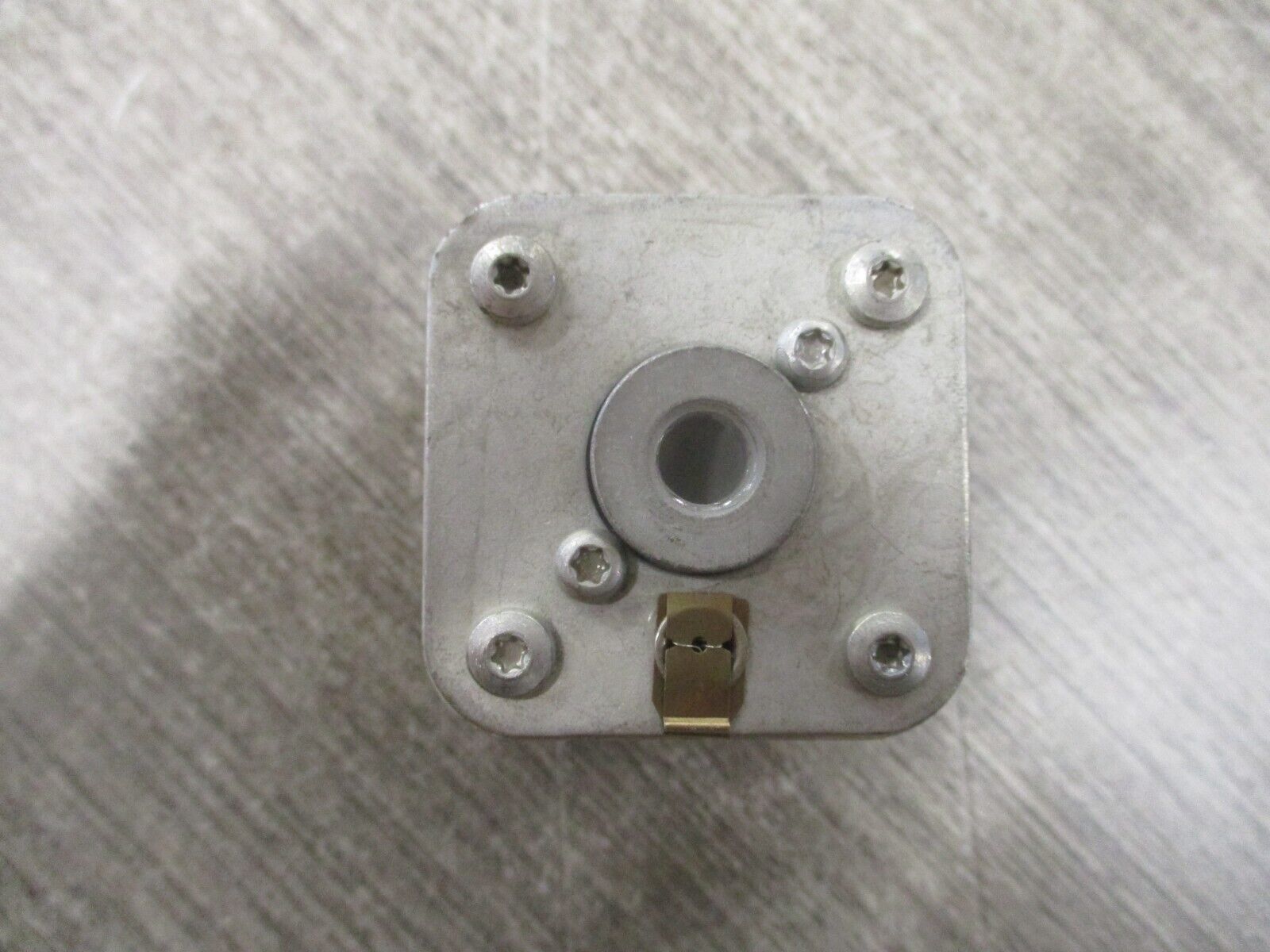 Bussmann Fuse 170M3423 630A 700V Used