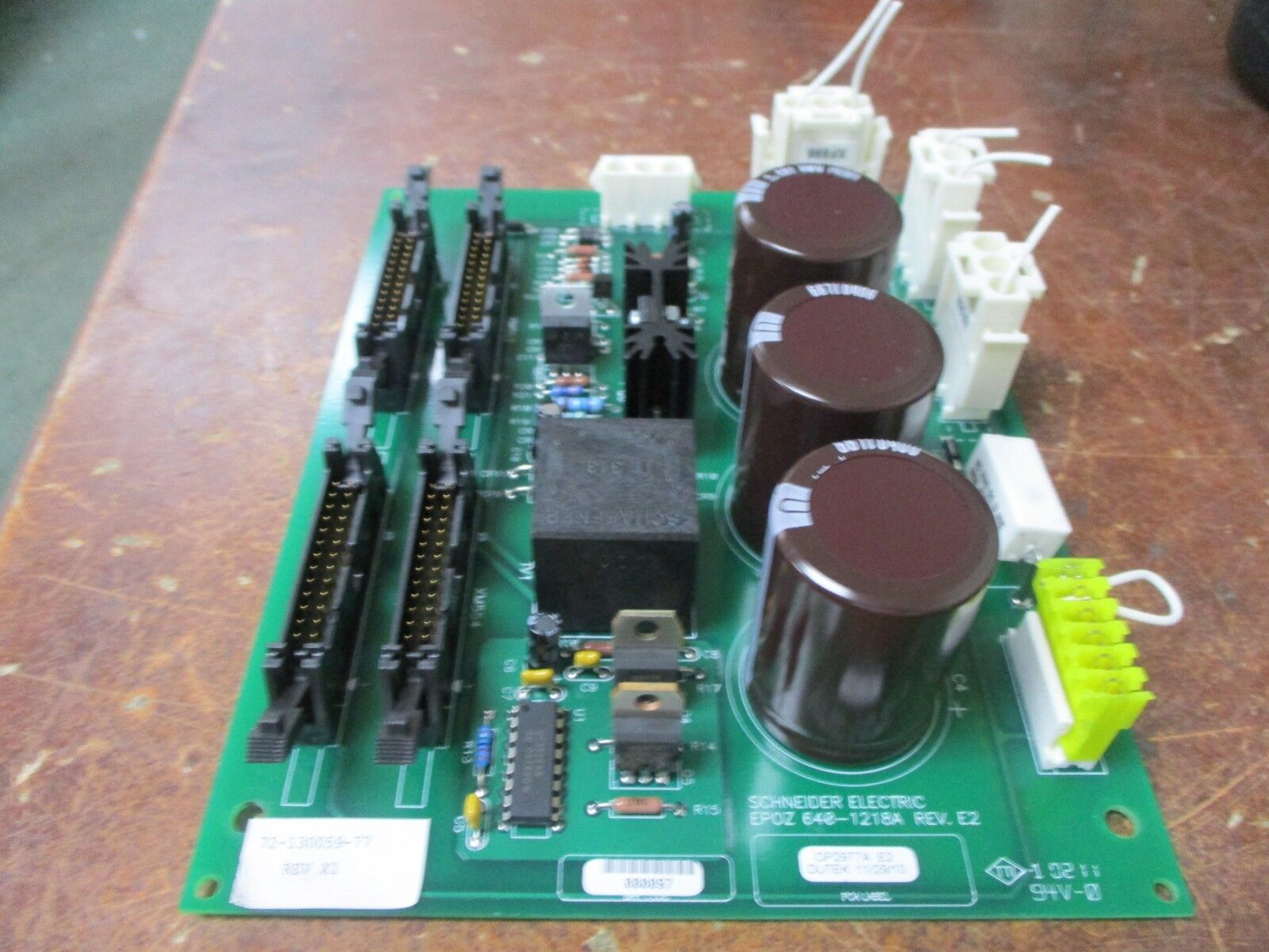 Schneider Electric EPOZ PCB 640-1218A Rev.E2 72-130059-77 Rev. X1 Used