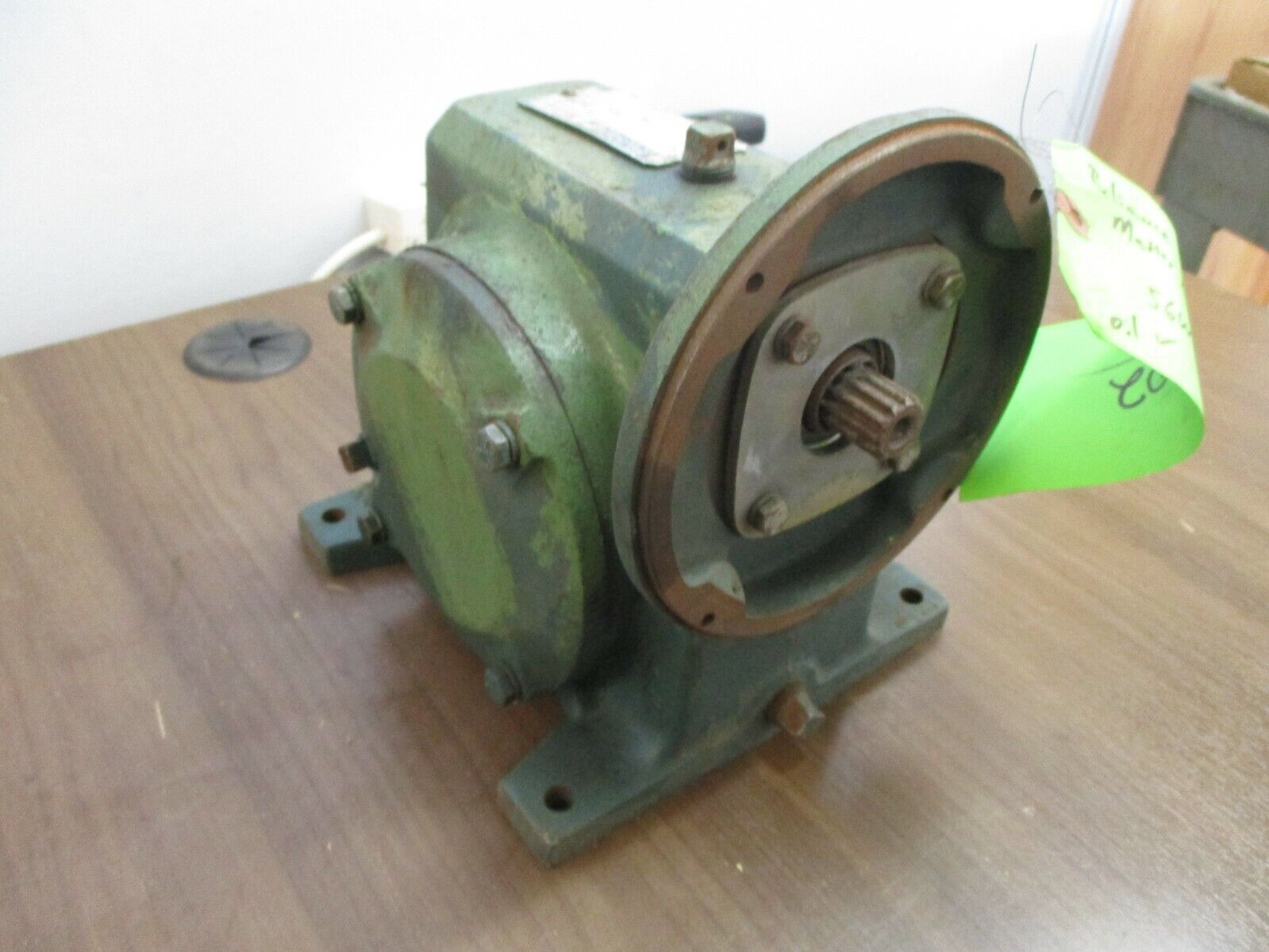 Reliance Master XL Gear Reducer 6WG21A Ratio 40:1 3/4 HP In 44 RPM Out Used