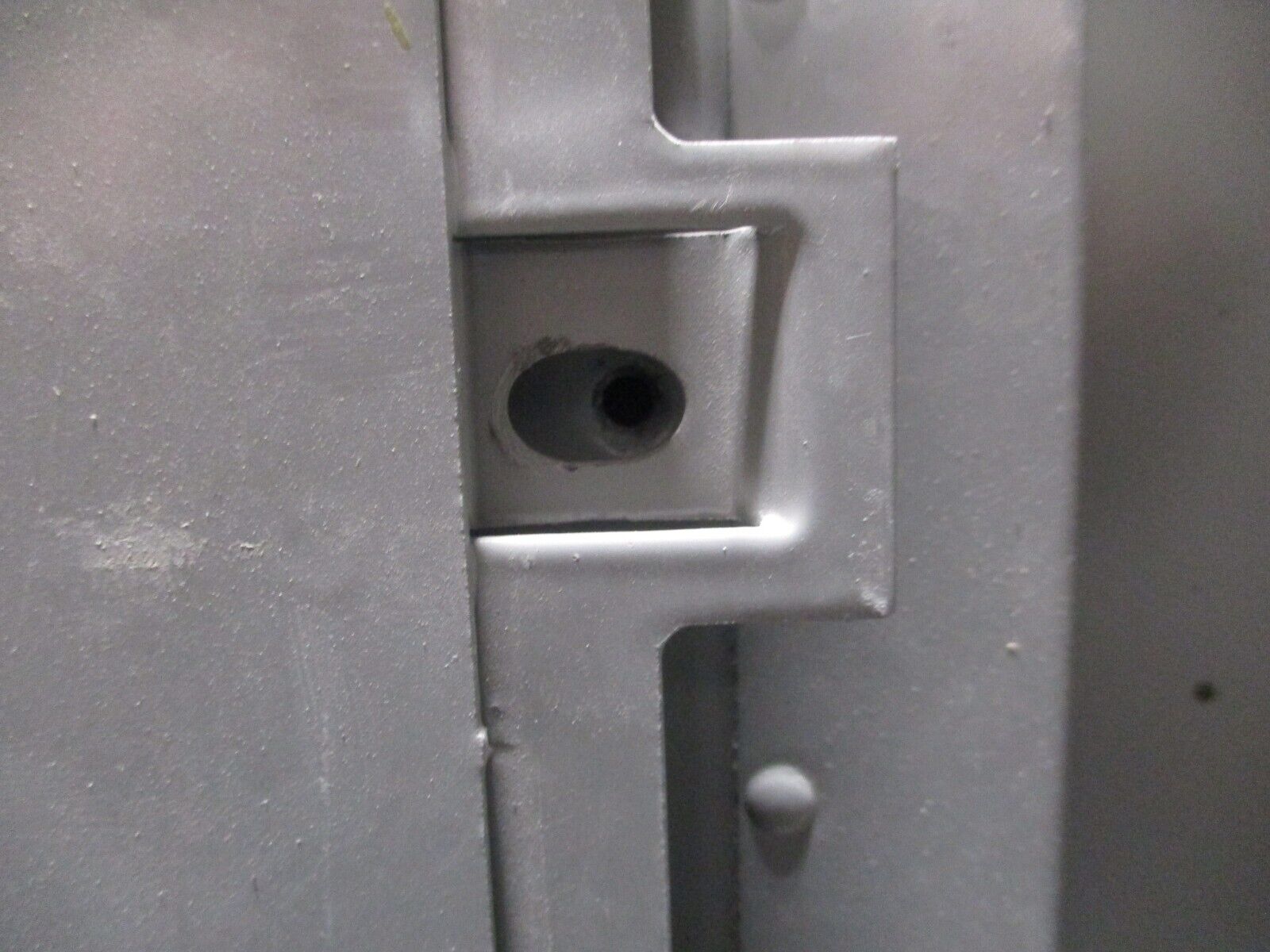 GE Main Lug Breaker Panel AQF3422MTX 225A Max 208/120V 3Ph 4W 42-Slot Used