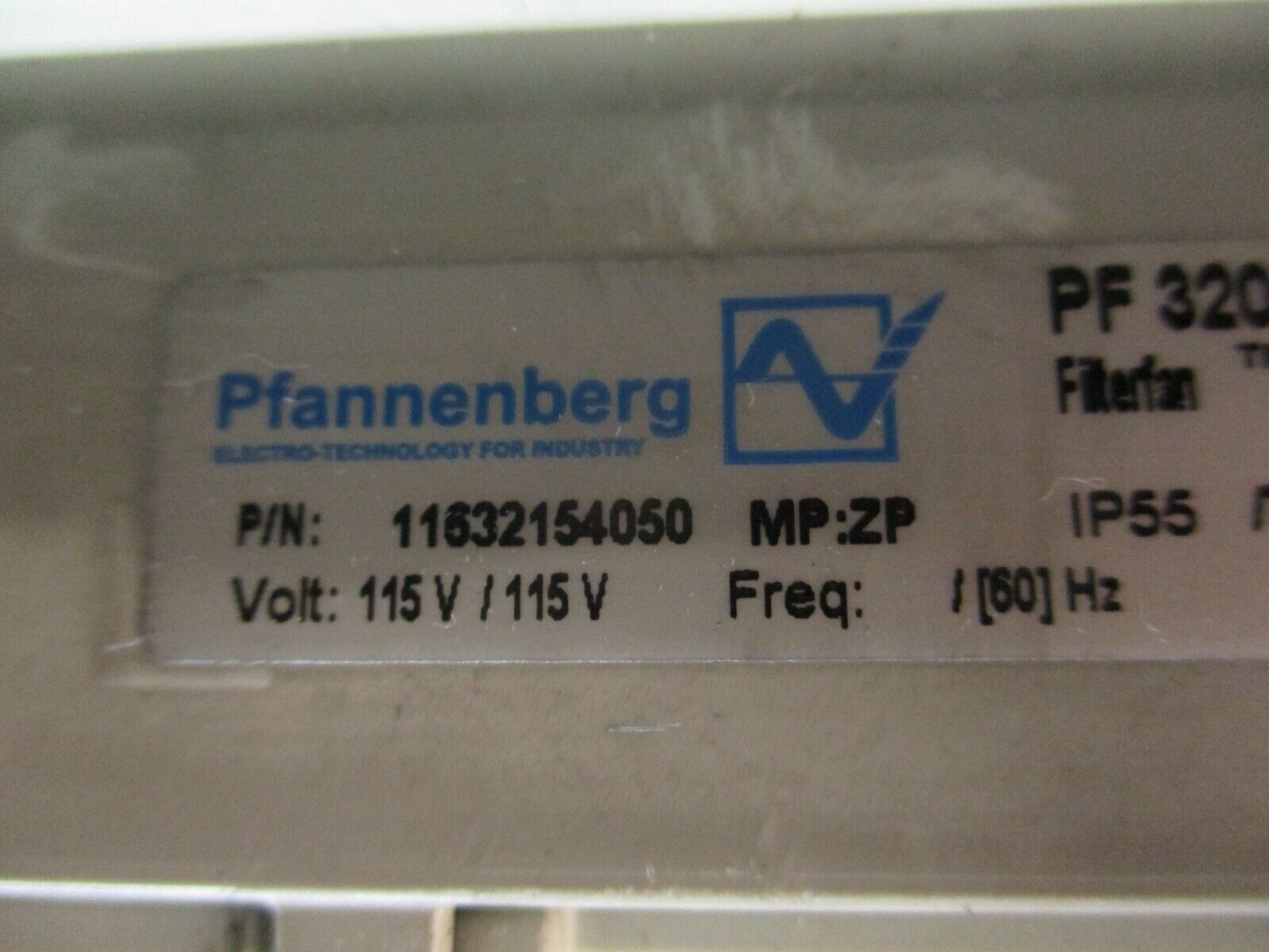 Pfannenberg PF 32000 Filterfan Fan Package 11632154050 115V 60Hz 20W Used