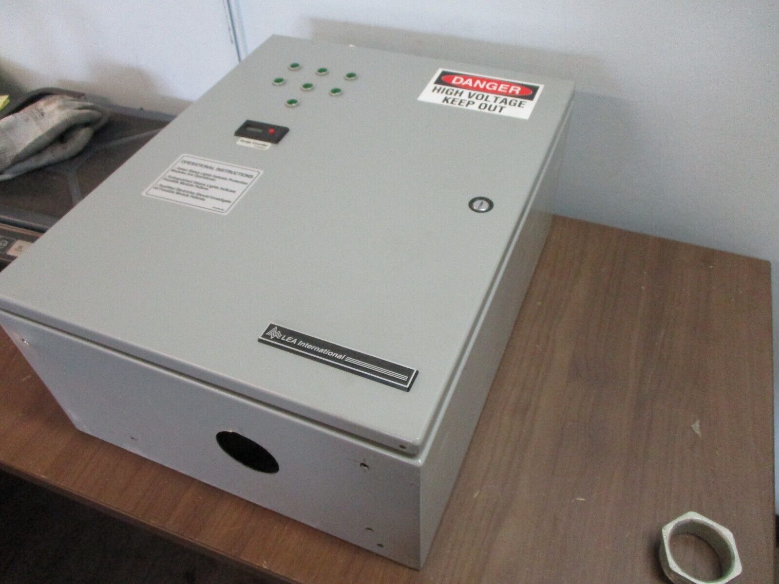 LEA International Surge Suppressor GB3005-277/480-3Y 277/480V 3Ph 50/60Hz Used